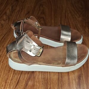 Women's Metallic Sandals